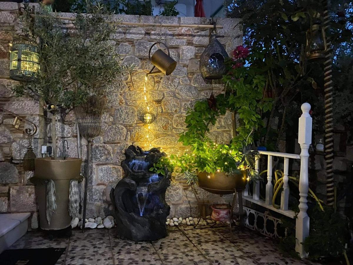 Royal'S Studios Loutra Edipsou (Evia) Exterior foto