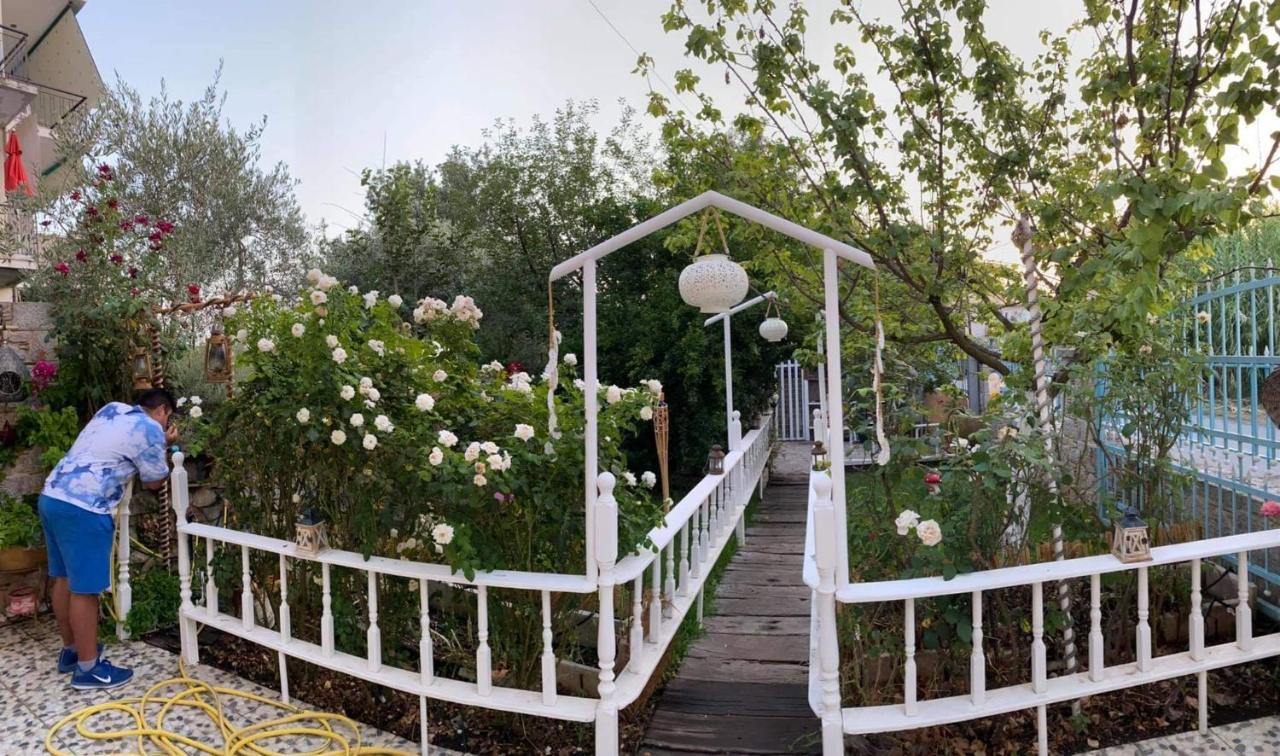 Royal'S Studios Loutra Edipsou (Evia) Exterior foto