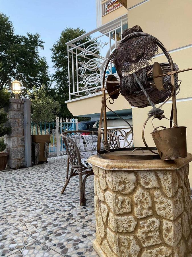 Royal'S Studios Loutra Edipsou (Evia) Exterior foto
