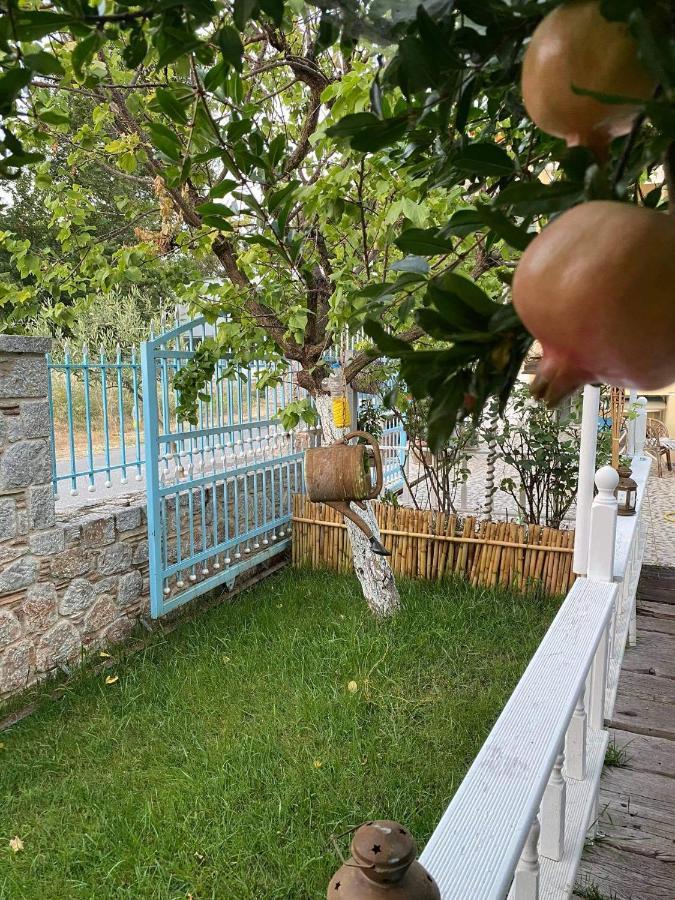 Royal'S Studios Loutra Edipsou (Evia) Exterior foto